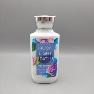 Bath & Body Works MOONLIGHT PATH Shea & Vitamin E Body Lotion 8 fl. oz.
